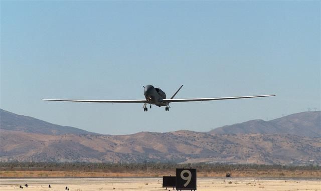 全球鷹無人機 全球鷹無人機